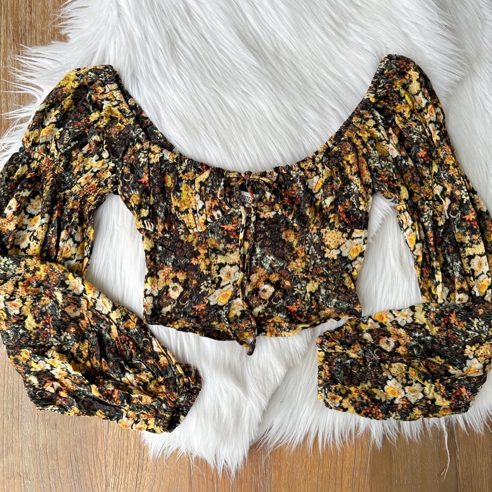 Urban Outfitters floral crop top, brand new with tag